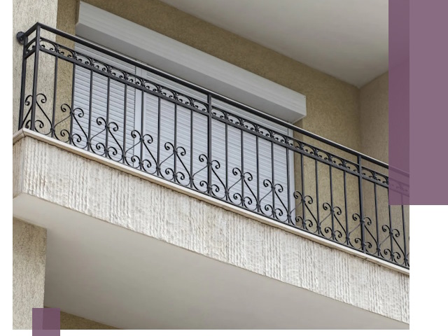 Балконные ограждения из металла и стекла в Канаше для домов