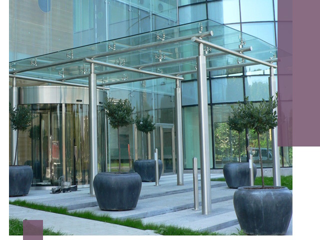 Навесы из стекла на заказ в Канаше — монтаж и установка